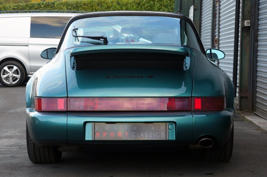 PORSCHE 911 CLASSIC