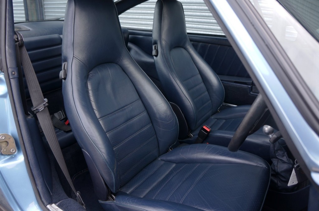 PORSCHE 911 CLASSIC