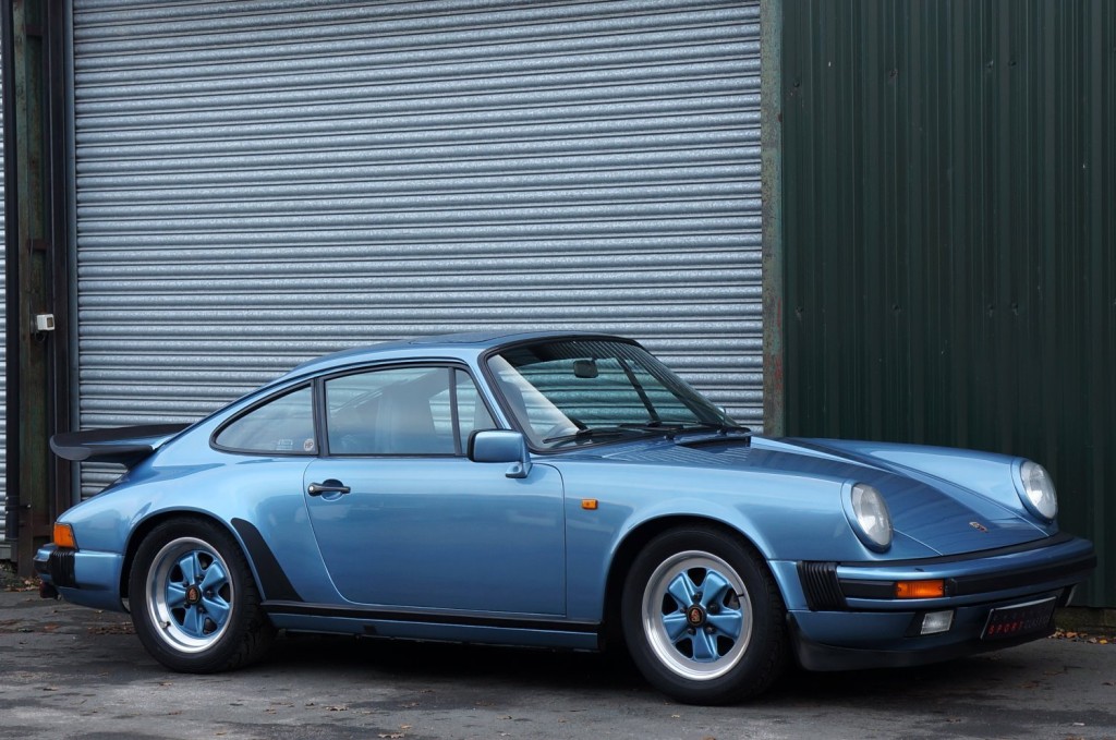 PORSCHE 911 CLASSIC