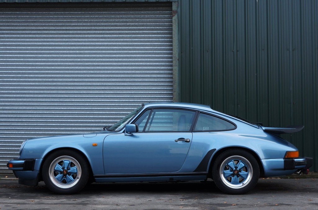 PORSCHE 911 CLASSIC