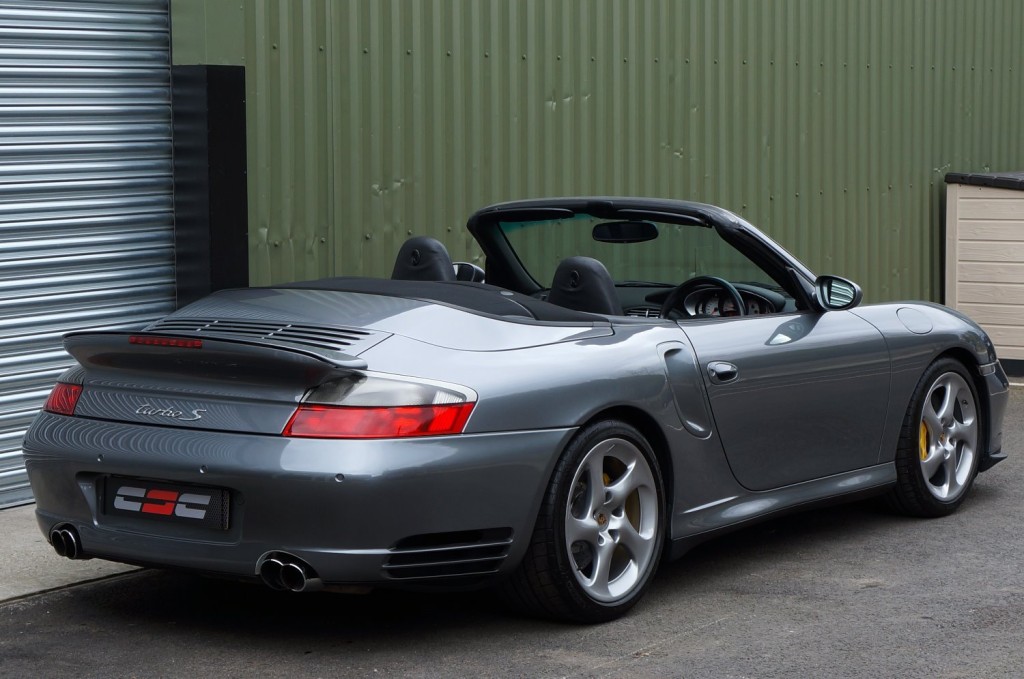 PORSCHE 911 MK 996