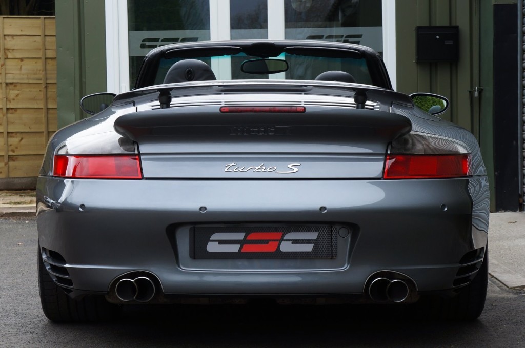 PORSCHE 911 MK 996
