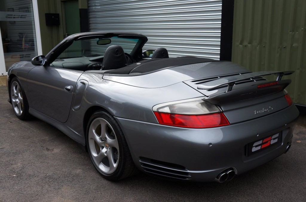 PORSCHE 911 MK 996