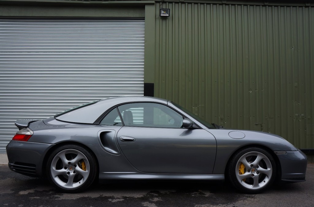 PORSCHE 911 MK 996