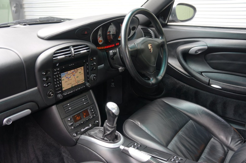 PORSCHE 911 MK 996