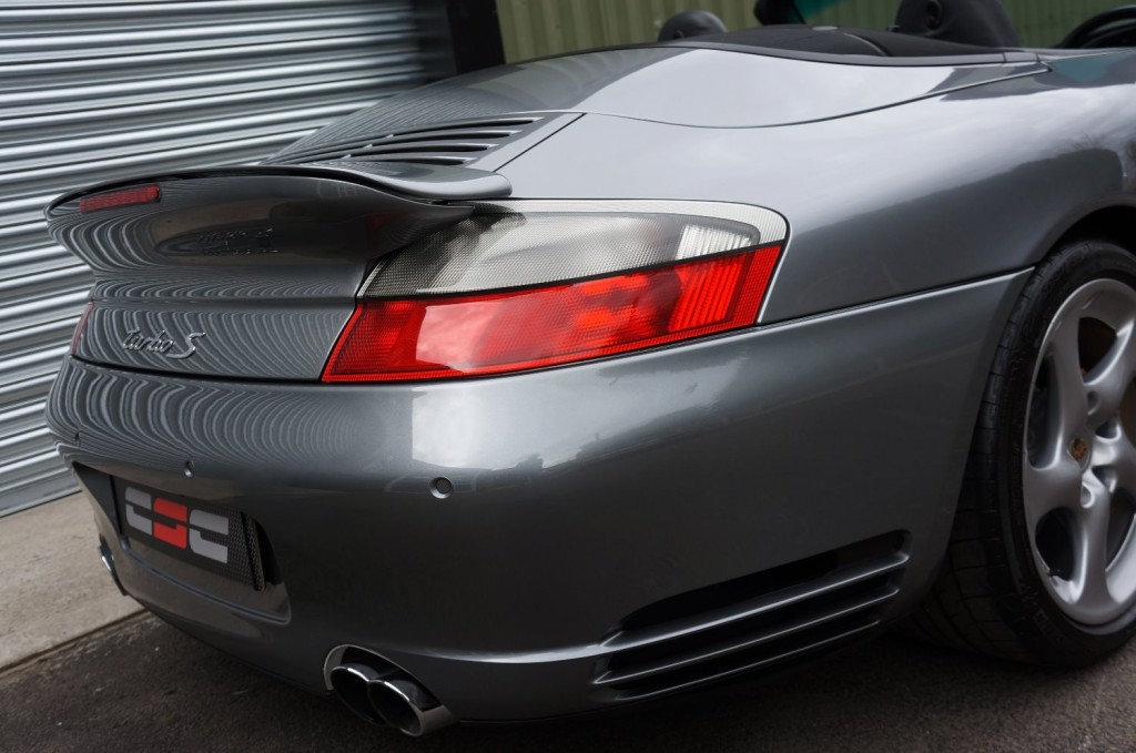 PORSCHE 911 MK 996