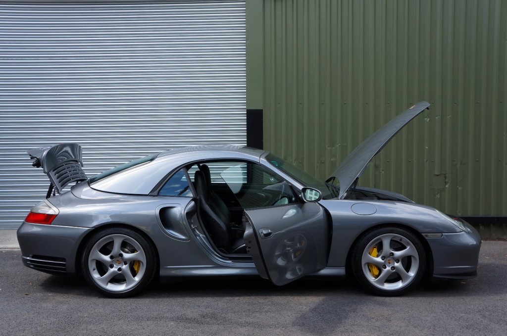 PORSCHE 911 MK 996