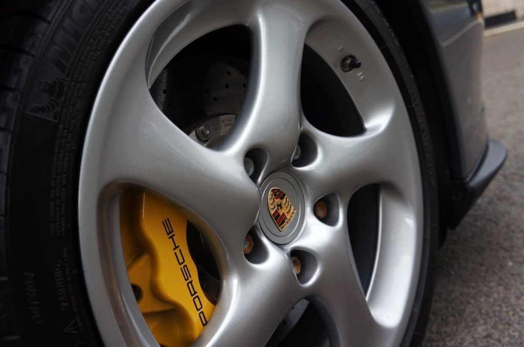 PORSCHE 911 MK 996