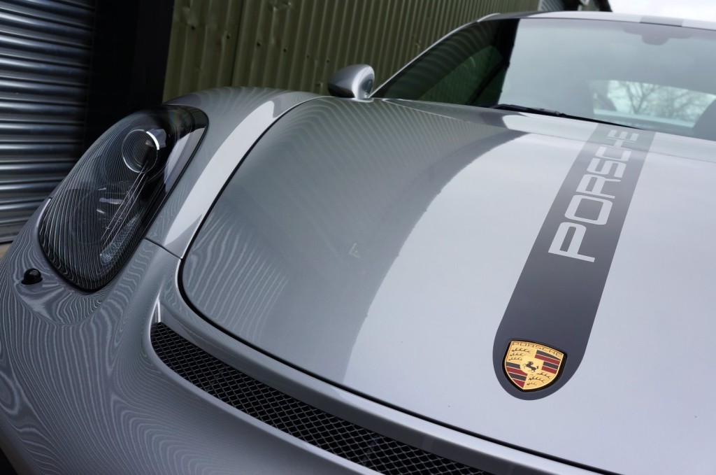 PORSCHE CAYMAN