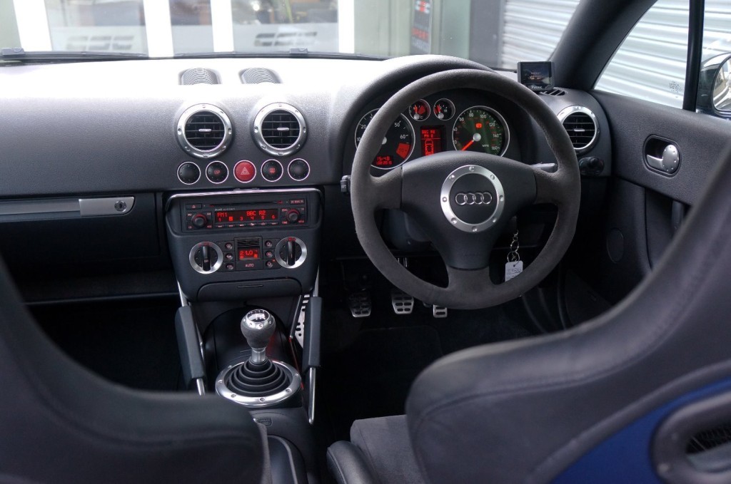 AUDI TT