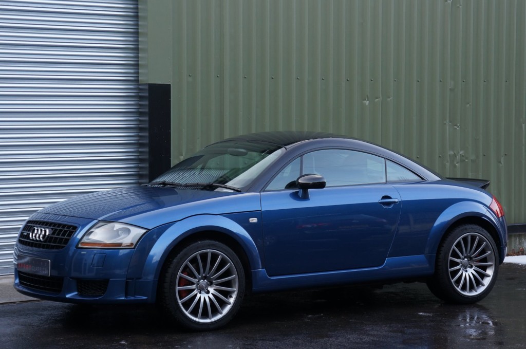 AUDI TT