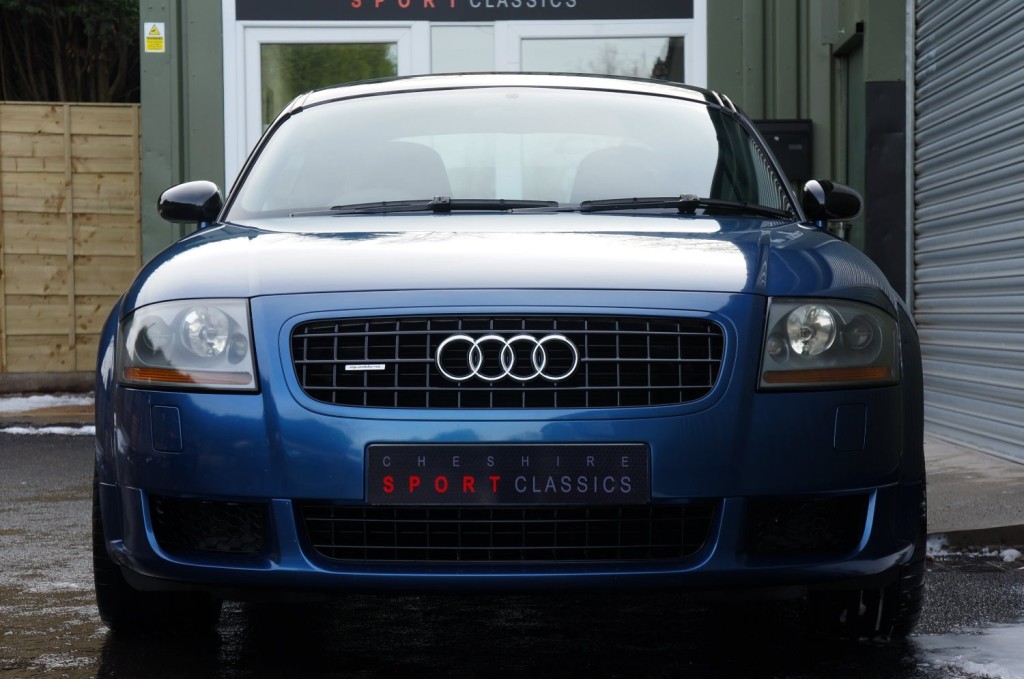 AUDI TT