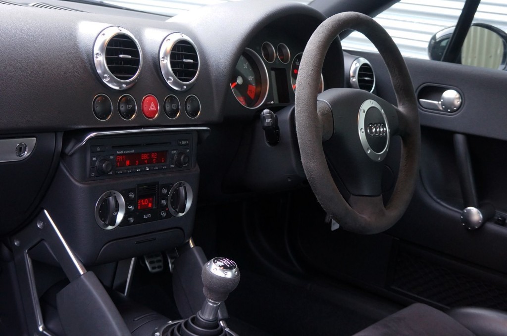 AUDI TT