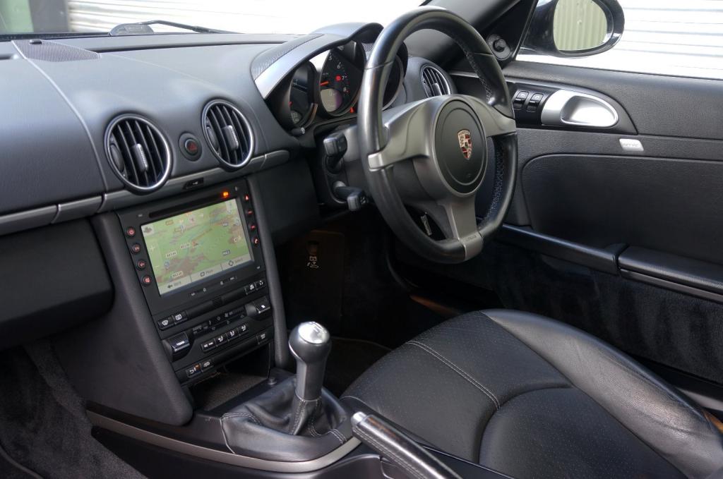 PORSCHE CAYMAN