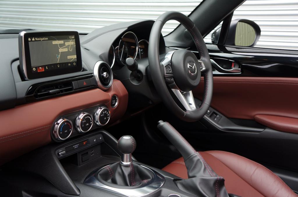 MAZDA MX-5