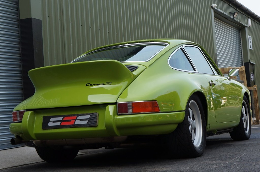 PORSCHE 911