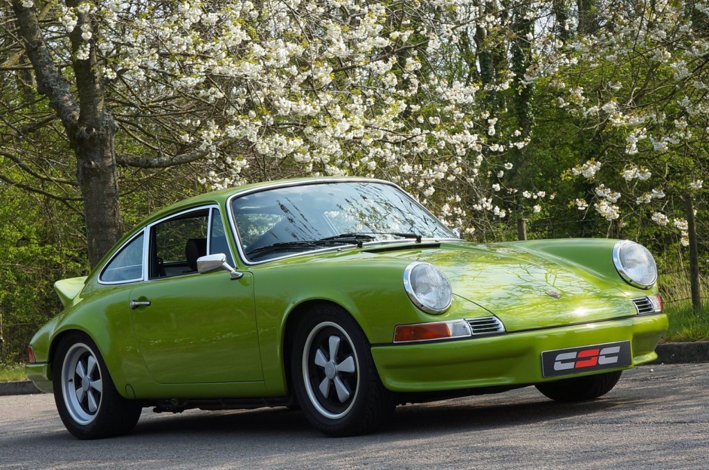 PORSCHE 911