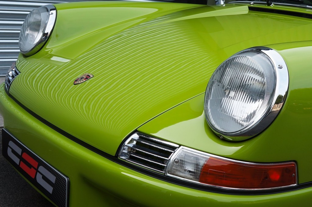 PORSCHE 911