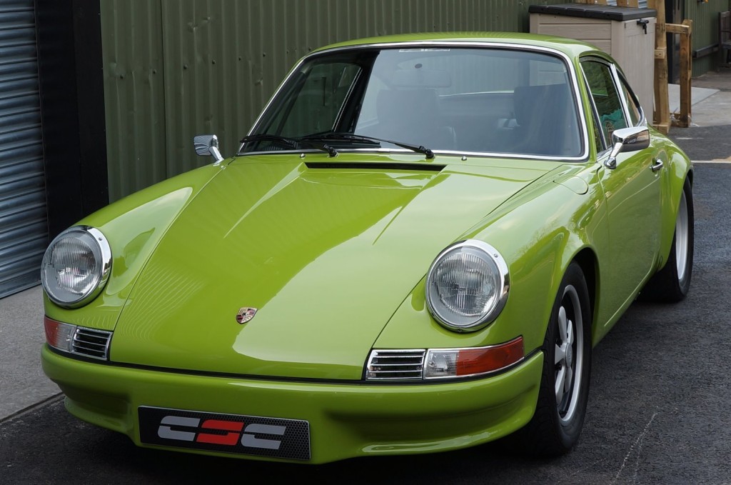 PORSCHE 911