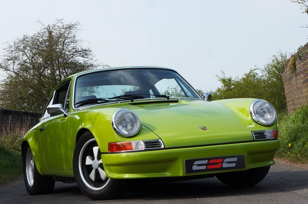 PORSCHE 911