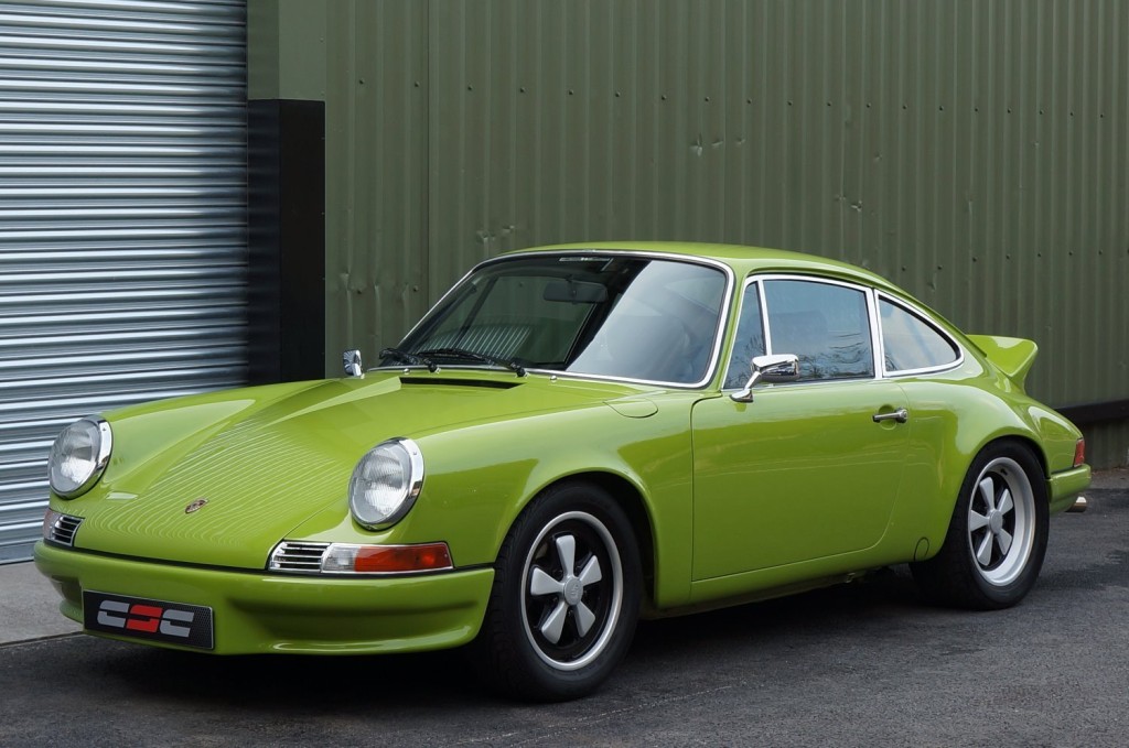 PORSCHE 911
