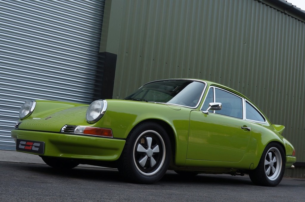 PORSCHE 911