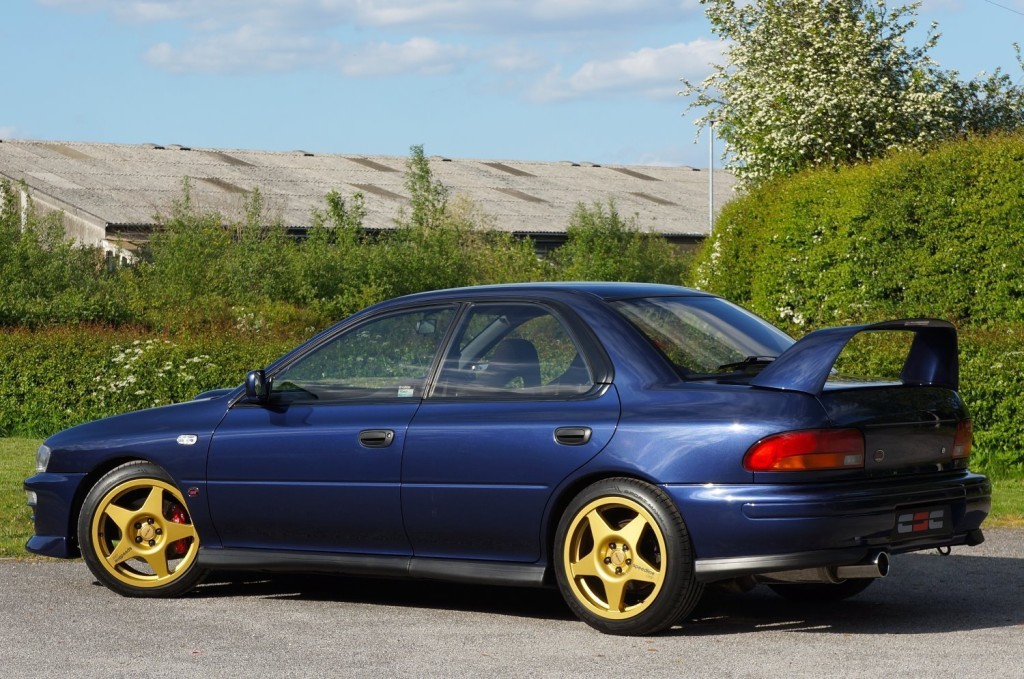SUBARU IMPREZA