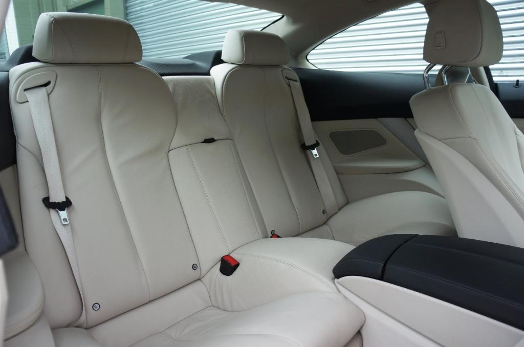 BMW 6 SERIES