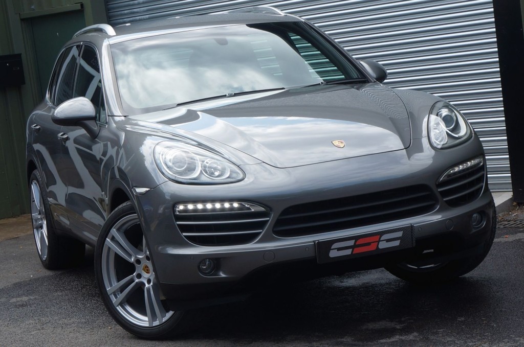 PORSCHE CAYENNE