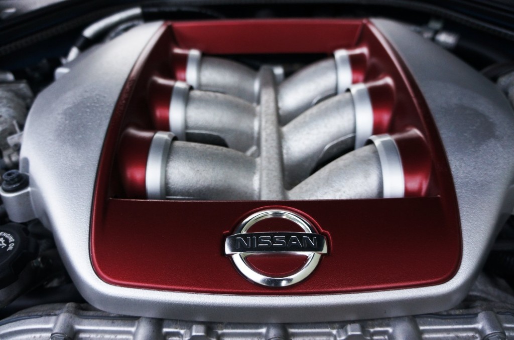 NISSAN GT-R