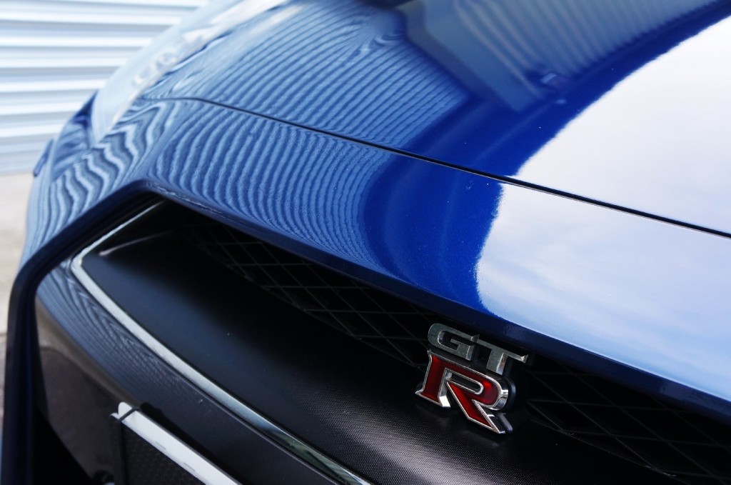 NISSAN GT-R