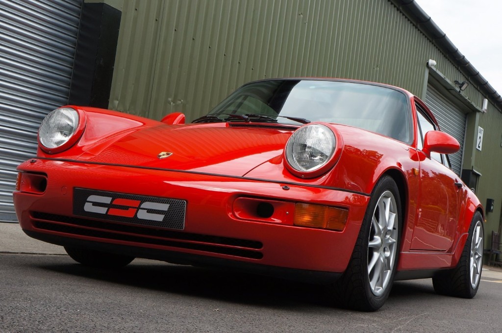 PORSCHE 911