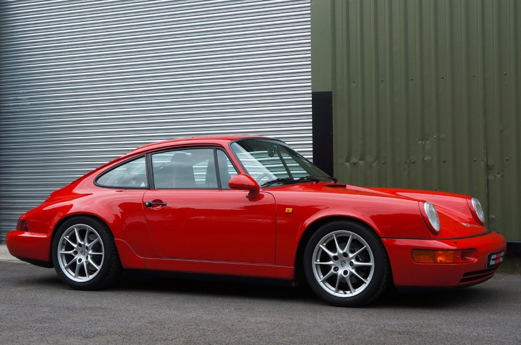 PORSCHE 911