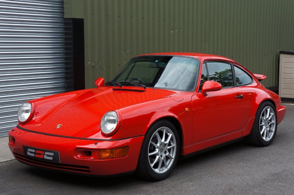 PORSCHE 911