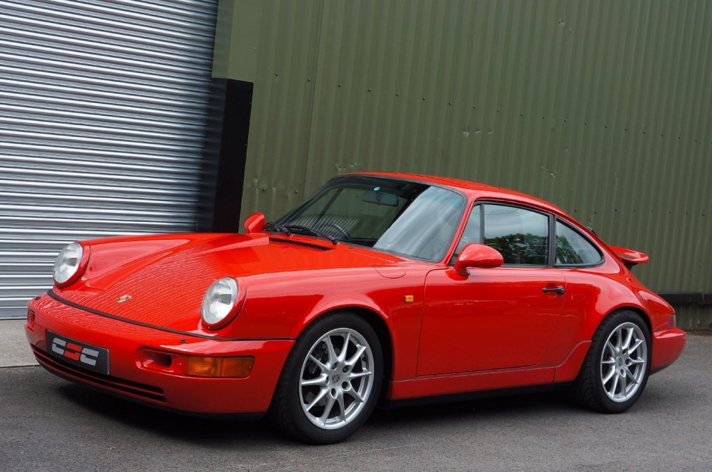 PORSCHE 911