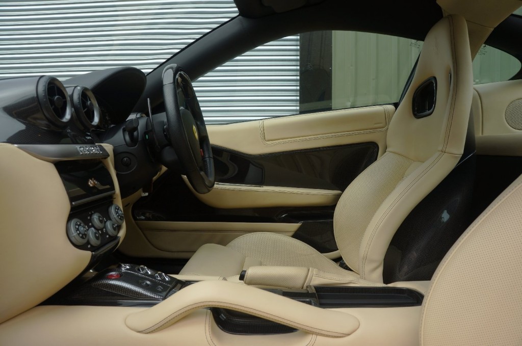 FERRARI 599
