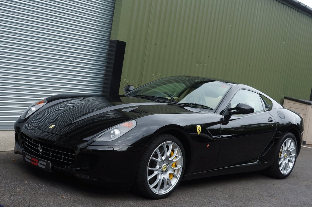 FERRARI 599