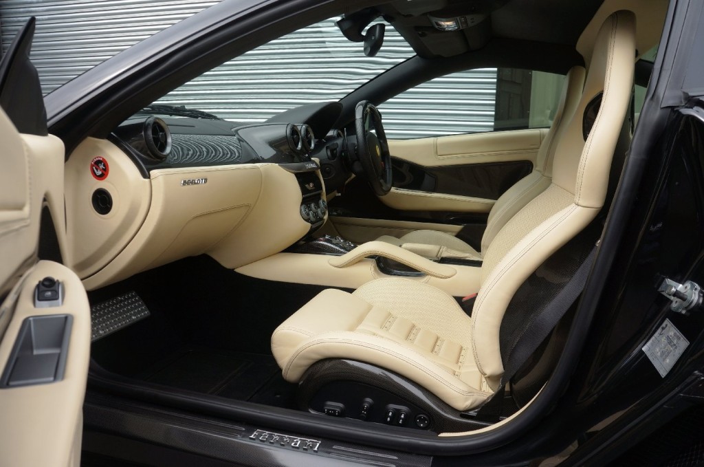 FERRARI 599