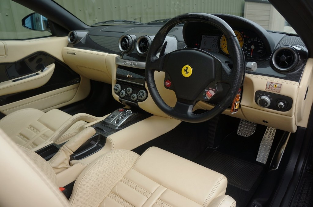FERRARI 599