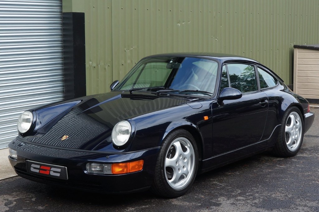 PORSCHE 911