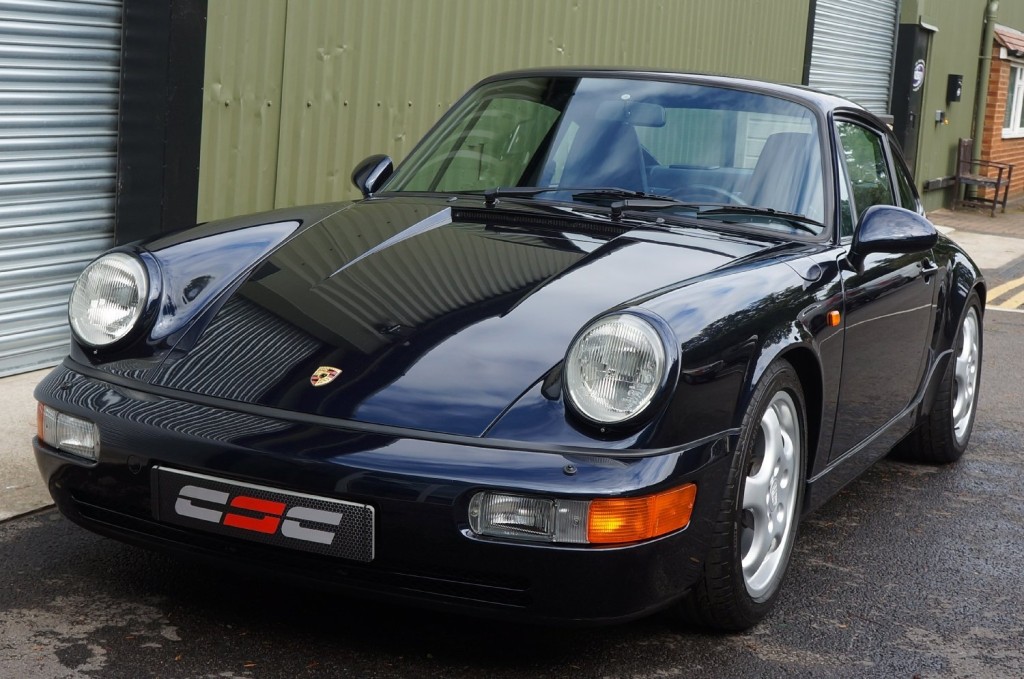 PORSCHE 911