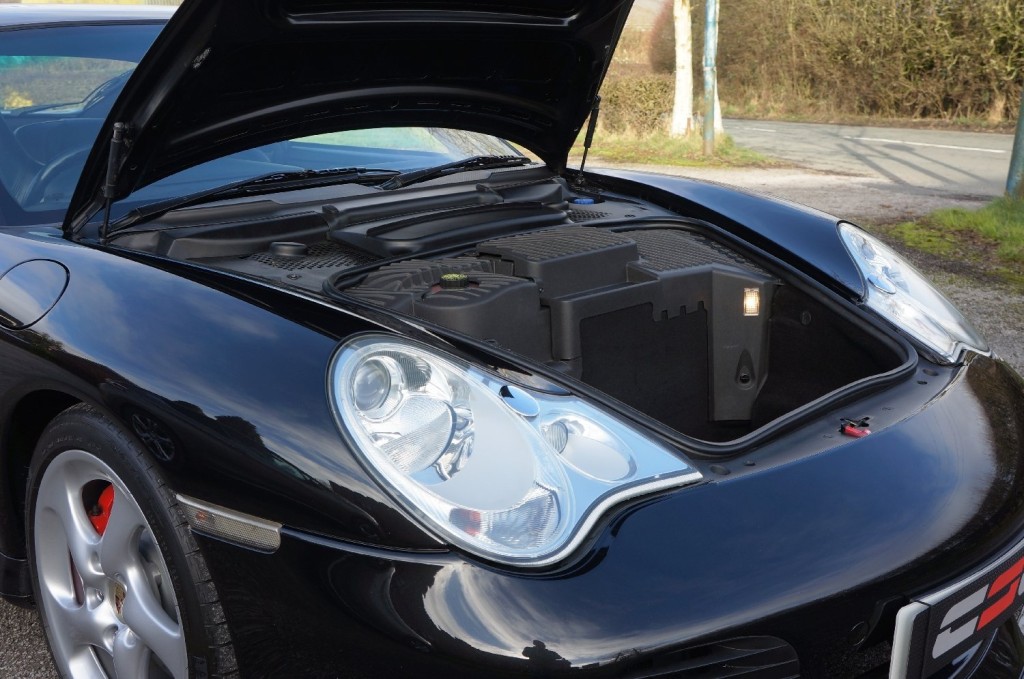 PORSCHE 911 TURBO