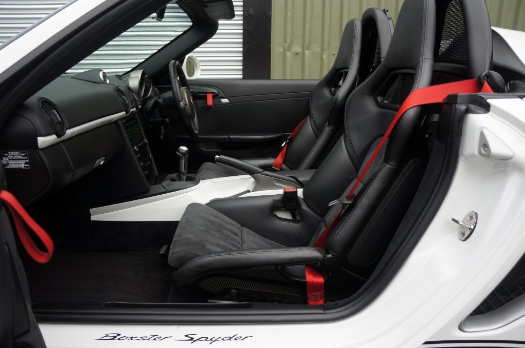 PORSCHE BOXSTER