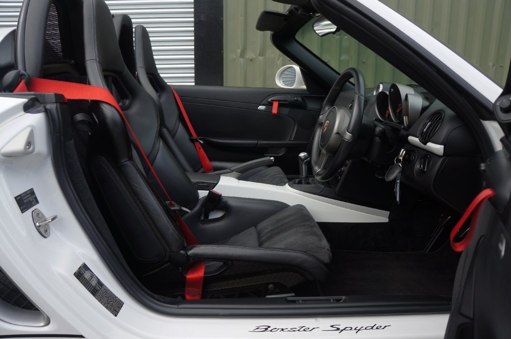 PORSCHE BOXSTER