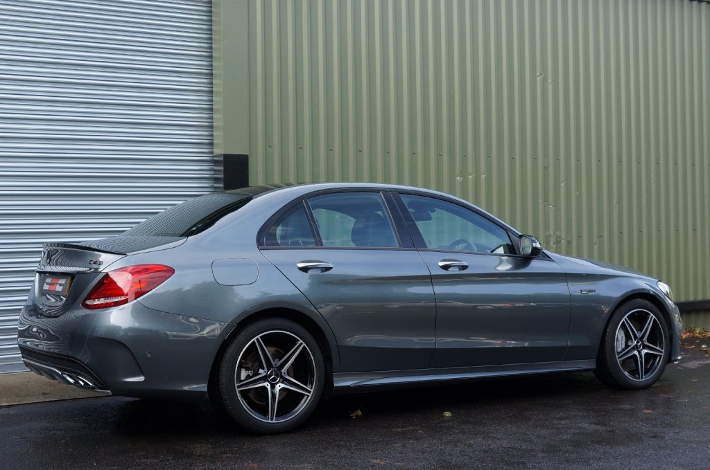 MERCEDES-BENZ C CLASS