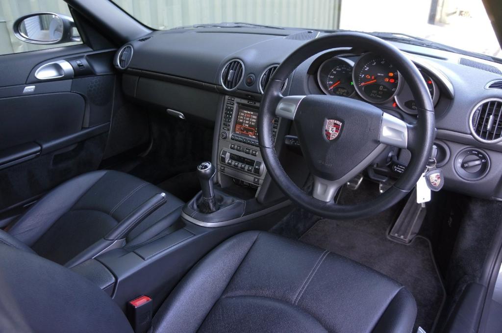 PORSCHE CAYMAN