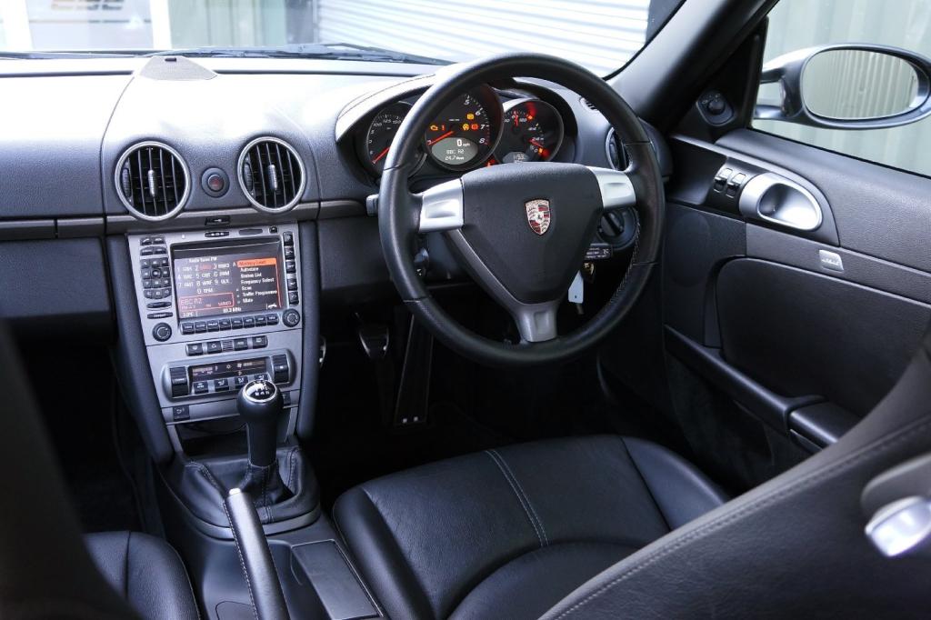 PORSCHE CAYMAN