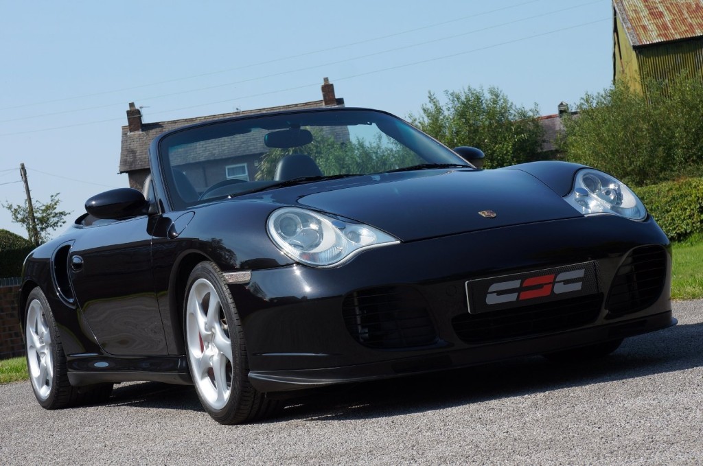 PORSCHE 911 TURBO