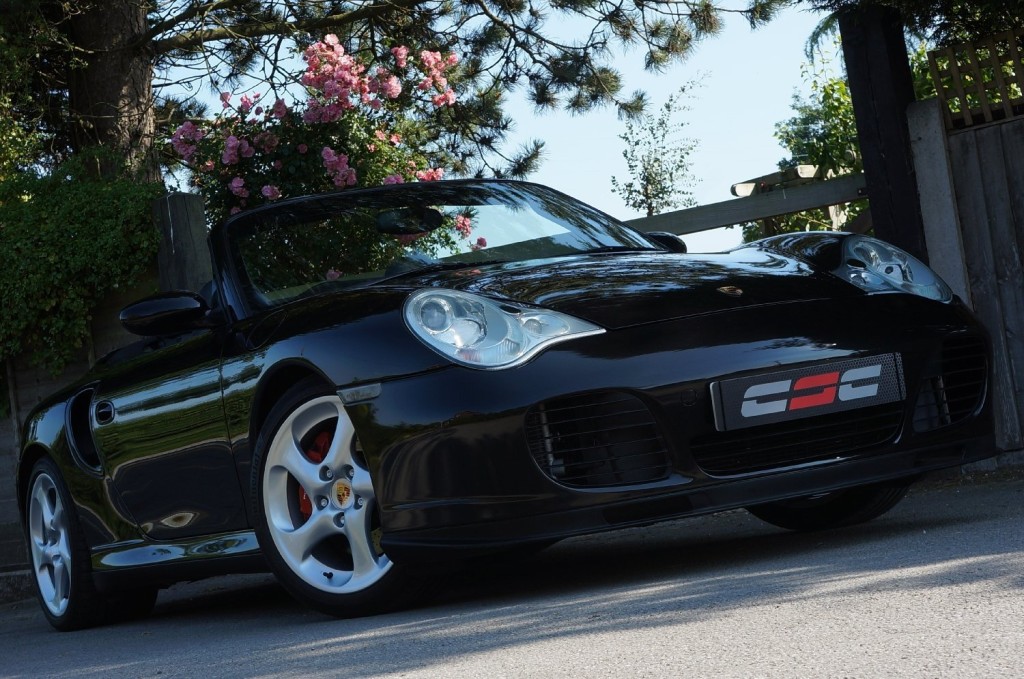 PORSCHE 911 TURBO