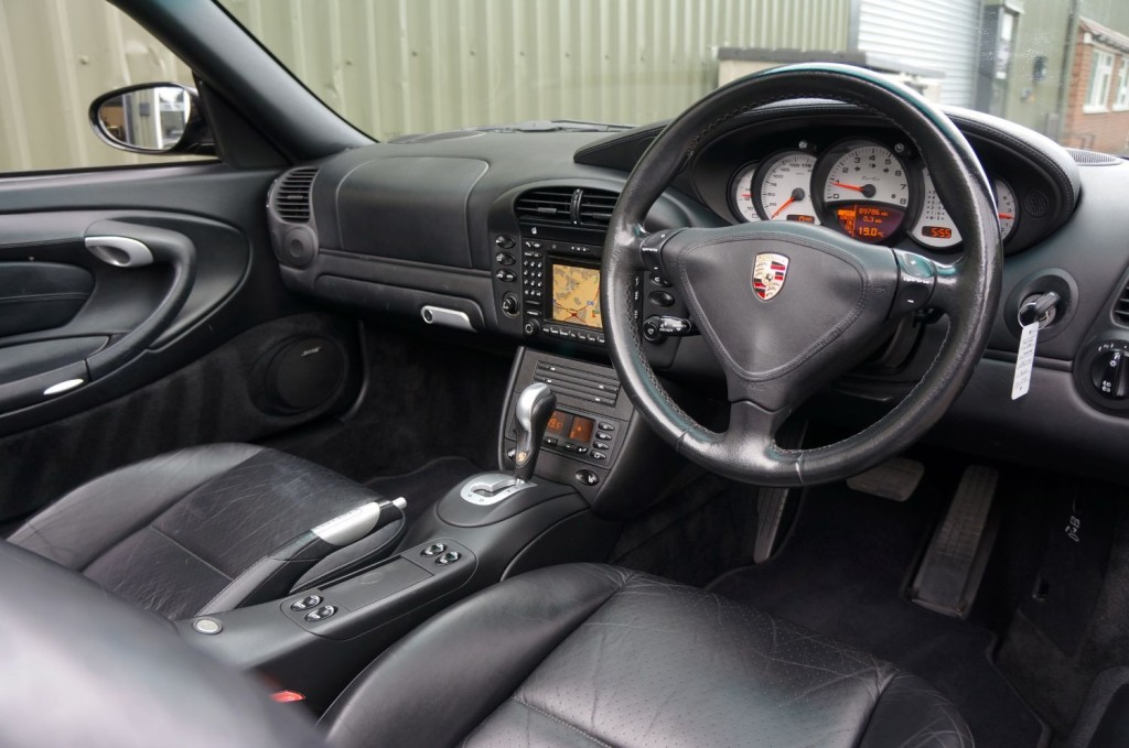 PORSCHE 911 TURBO